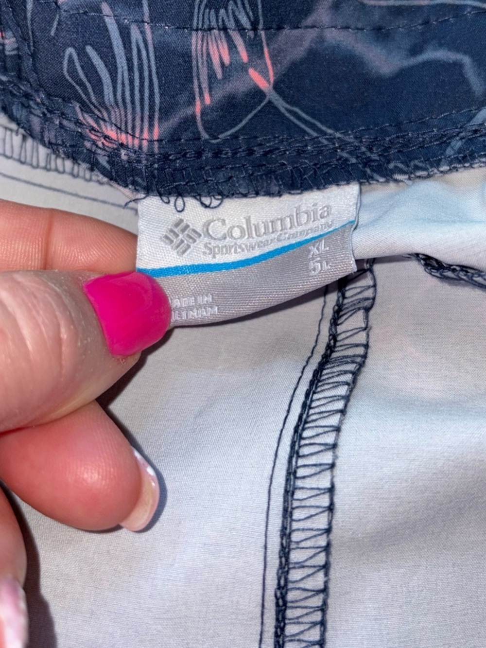Columbia PFG Fish Print Shorts XL Blue Pink Fishing Coastal Pull On - Picture 5 of 6